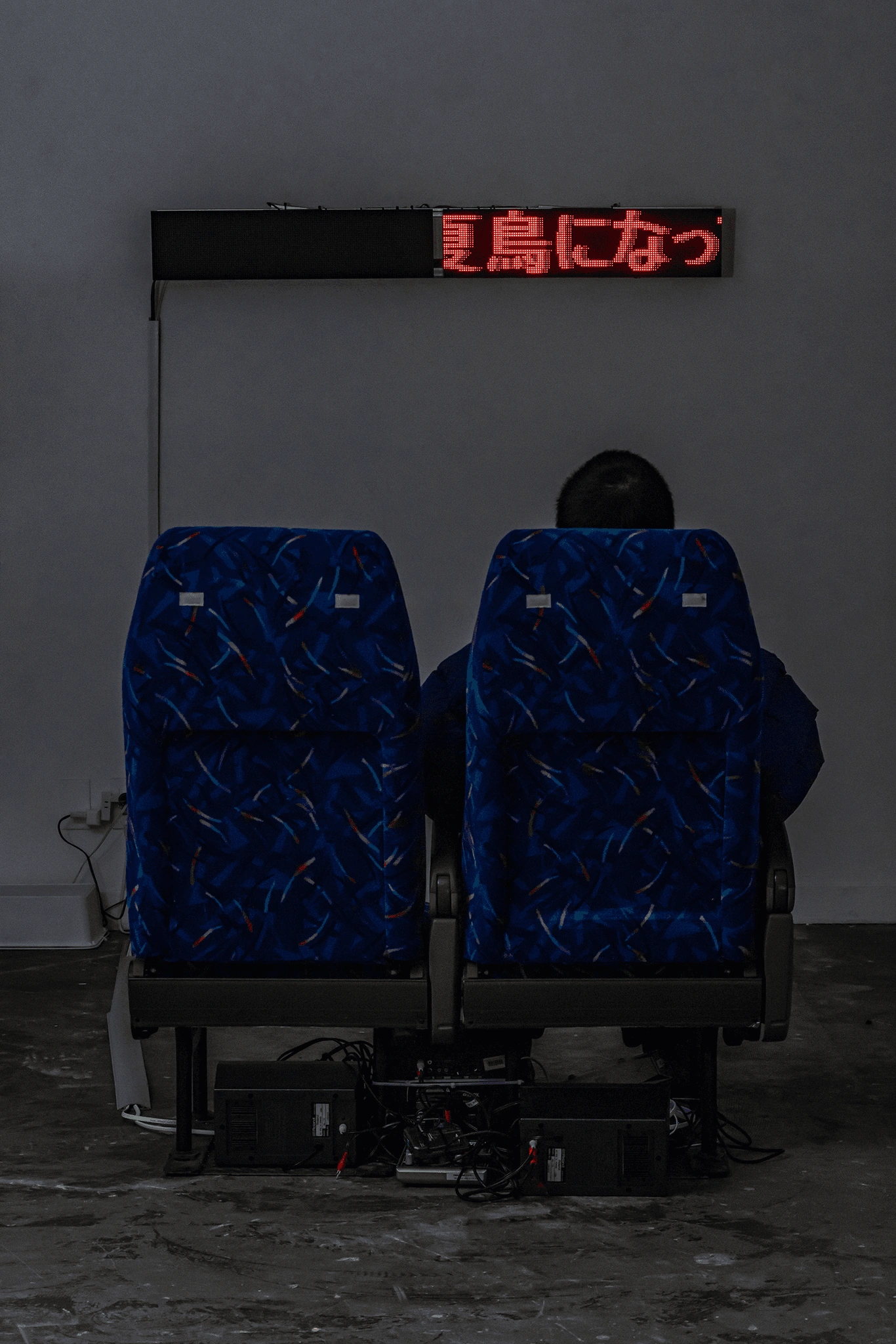 Runaway at 270km/h — 270キロの逃避行